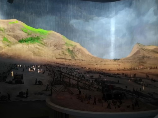 弧幕墻面投影場景還原技術(shù)-蘇州好奇數(shù)字科技