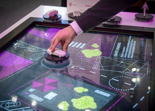 物體識別技術(shù)在展館展廳的應(yīng)用-好奇數(shù)字科技